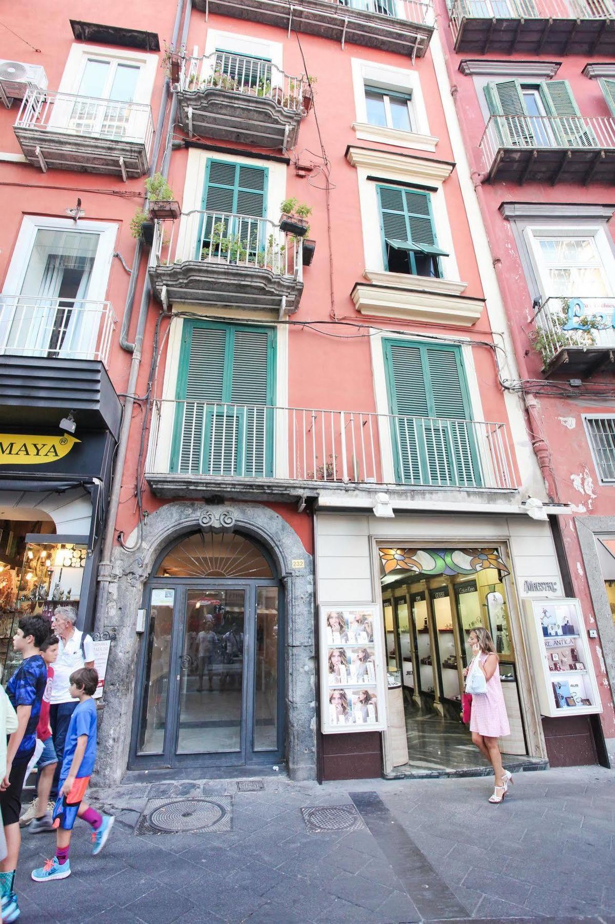 Napoli 2 Affittacamere Exterior foto