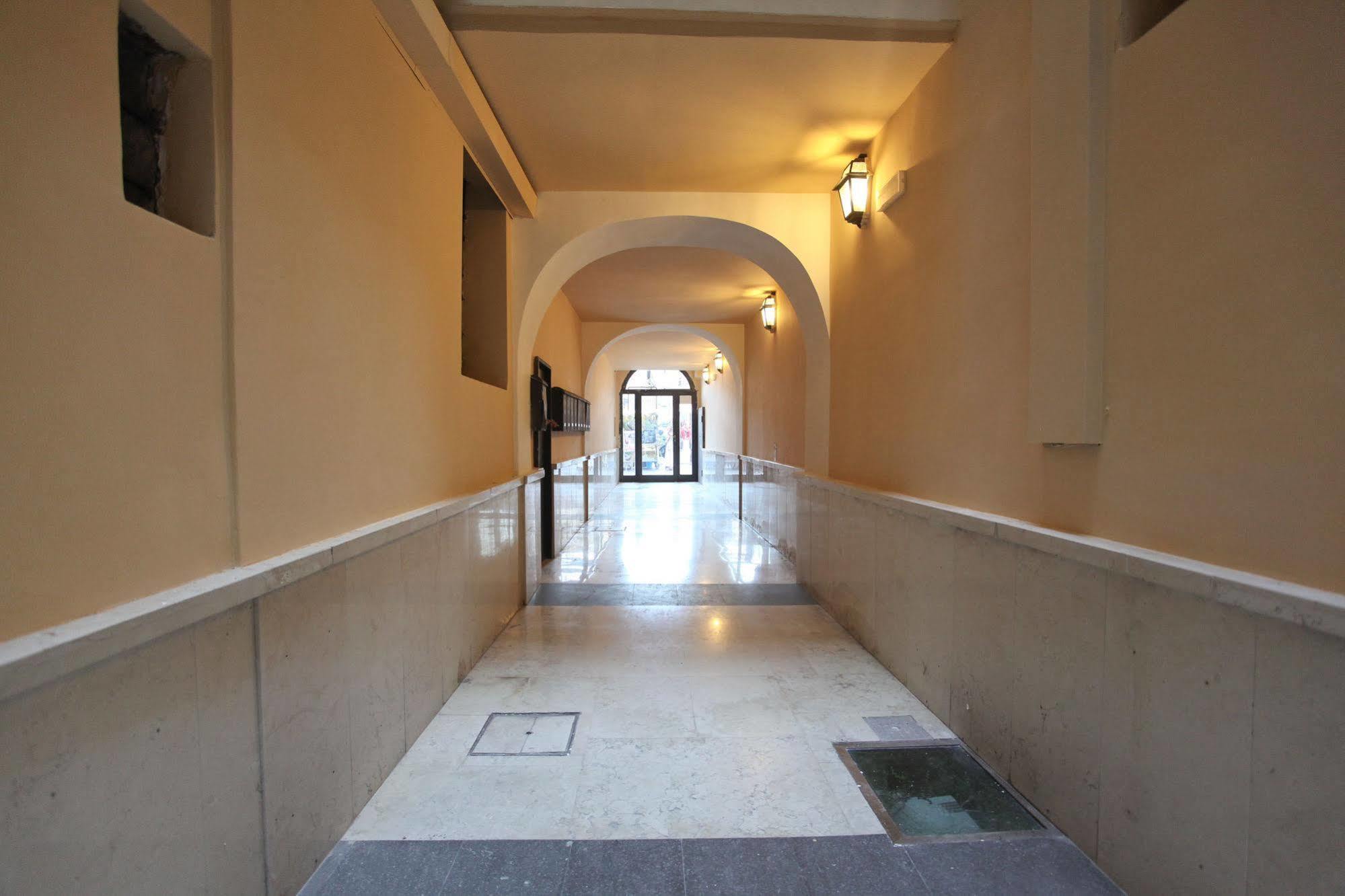Napoli 2 Affittacamere Exterior foto